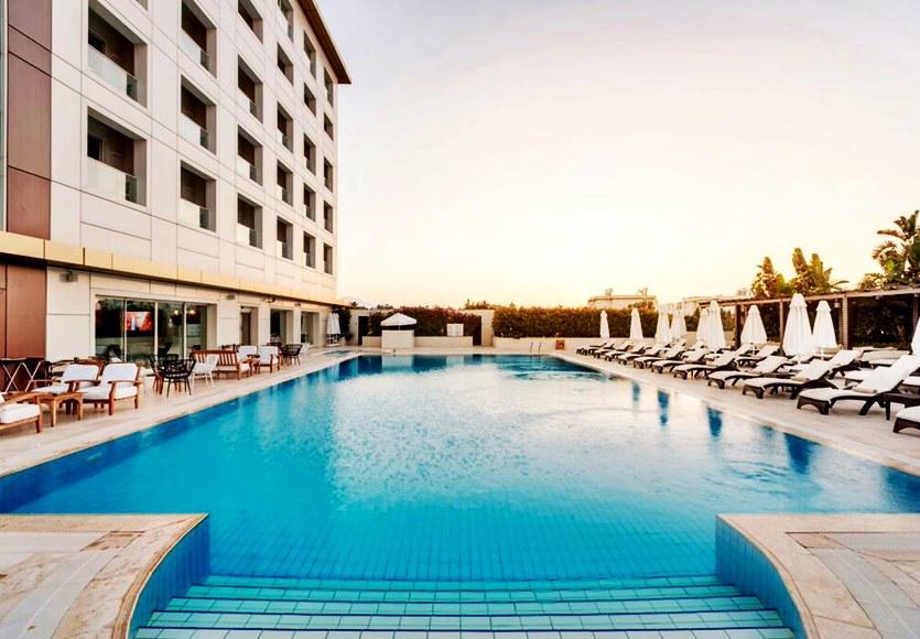 Ada Beach Hotel Karavas エクステリア 写真