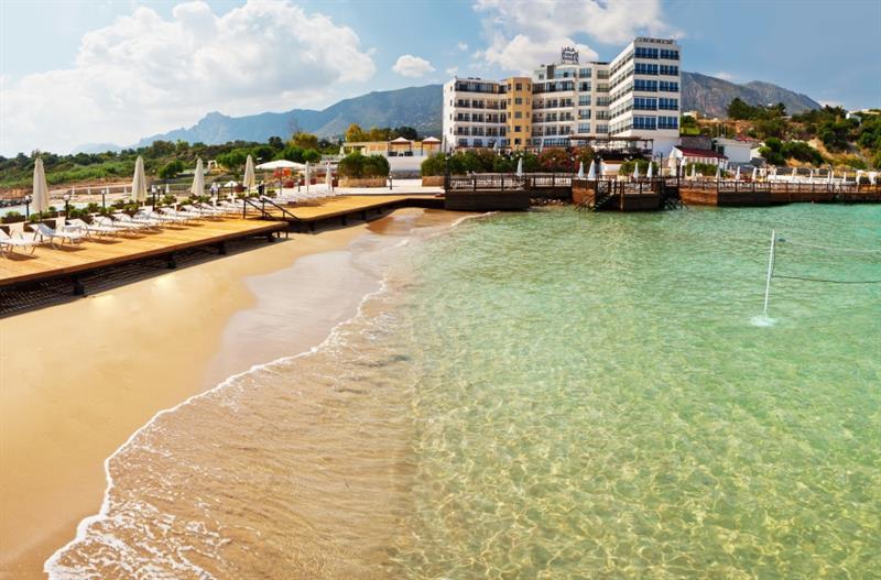 Ada Beach Hotel Karavas エクステリア 写真