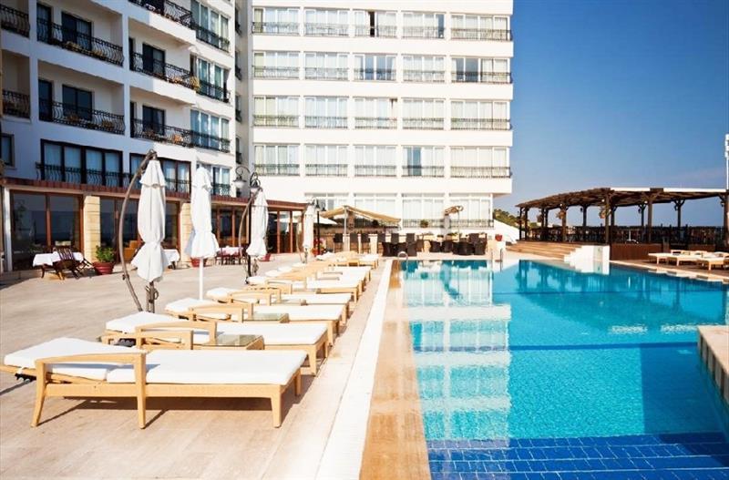 Ada Beach Hotel Karavas エクステリア 写真